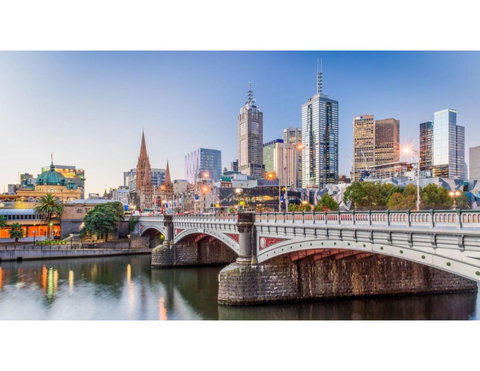 Boutique Apartment In Quiet, Sought-after Suburb - Accommodation Cairns 16