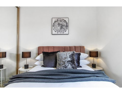 Boutique Apartment In Quiet, Sought-after Suburb - Accommodation Cairns 12