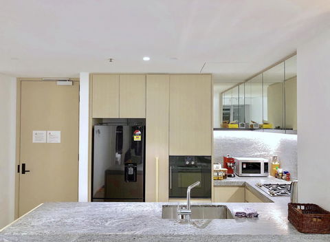 Fawkner Apartment Bay-view 4 - Accommodation Cairns 8