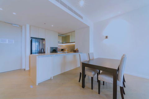 Fawkner Apartment Bay-view 4 - Accommodation Cairns 27