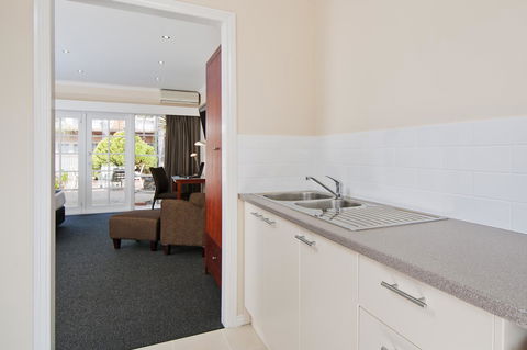 Quality Hotel Melbourne Airport - Accommodation Cairns 16