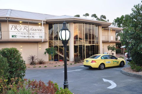 Quality Hotel Melbourne Airport - Accommodation Cairns 0