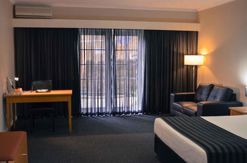 Quality Hotel Melbourne Airport - Accommodation Cairns 13
