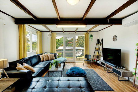 Jettycove Beach House - Accommodation Cairns 0