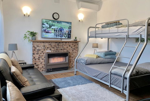 Jettycove Beach House - Accommodation Cairns 8