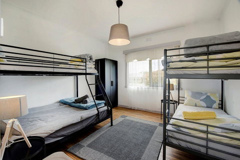 Jettycove Beach House - Accommodation Cairns 7