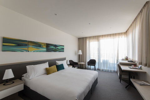 Quarters At Flinders Hotel - Accommodation Cairns 2