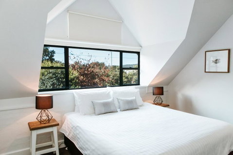 The Berry Inn - Accommodation Cairns 0