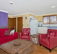 THE BOARDROOM ON BANKSIA - 11 Banksia Ave Bonny Hills - Accommodation Cairns