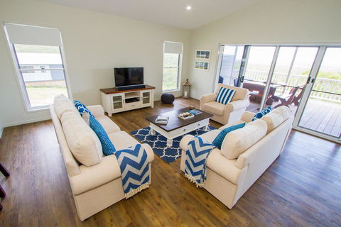 The Boat House - Accommodation Cairns 0