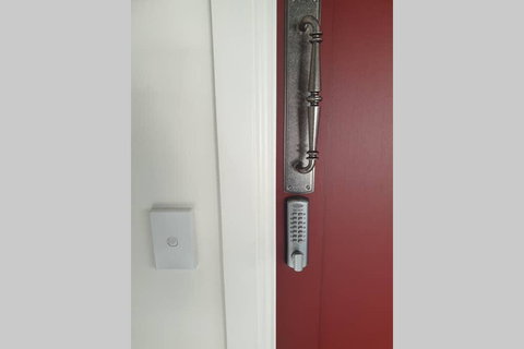 The Bower@ Kings Cottage - Accommodation Cairns 2