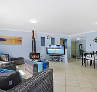 The Burra Break - 3 minute walk to beach access - Accommodation Cairns