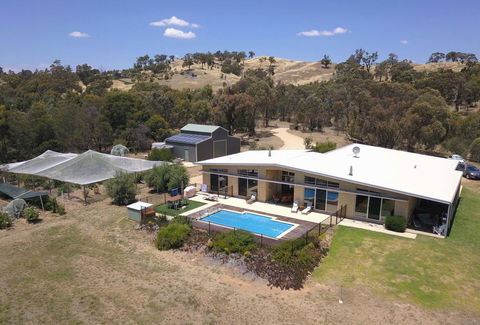 The Chocolate Lily Bed & Breakfast - Accommodation Cairns 2