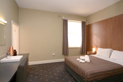 The Formby Hotel - Accommodation Cairns 0