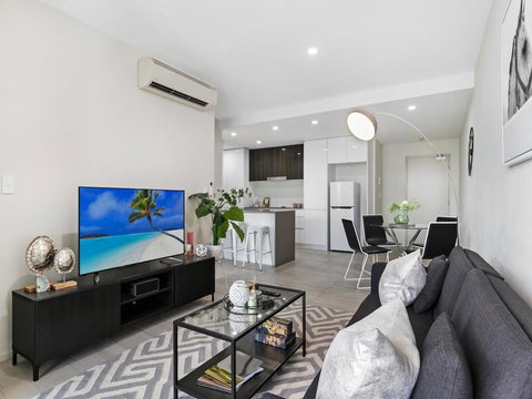 THE HAMILTON (I715)-L'Abode Accommodation - Accommodation Cairns 0