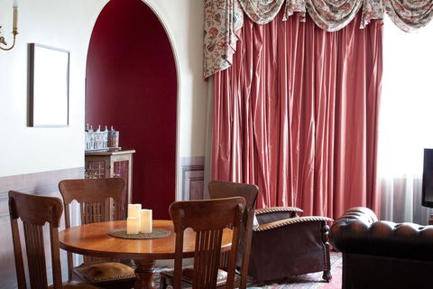 The Hotel Windsor - Accommodation Cairns 3