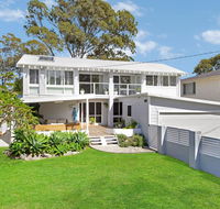 THE LAKE HOUSE - WiTH SWIMMING POOL - Accommodation Cairns