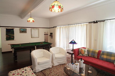 The Leura Mountain House - Accommodation Cairns 3