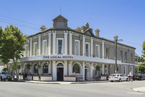 The Local Hotel - Accommodation Cairns 0