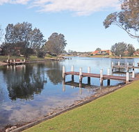 The Mooring's Waterfront - Accommodation Cairns