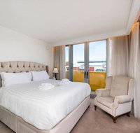 The Nest - Trendy Studio Close to Centre with Roof Terrace - Accommodation Cairns