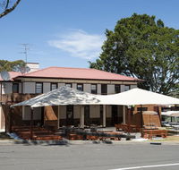 The Oaks Hotel - Accommodation Cairns