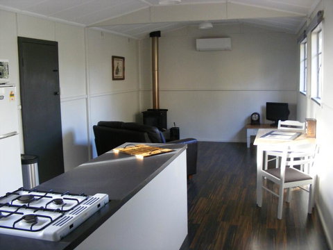 The Old School House BnB - Accommodation Cairns 2