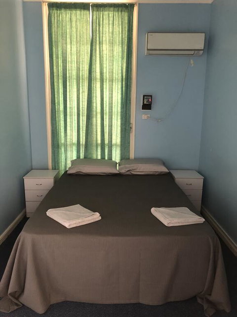 The Pink House - Accommodation Cairns 0