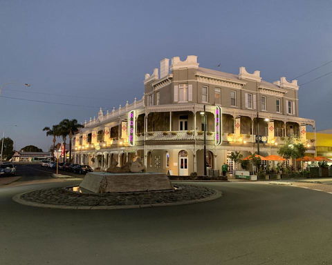 The Rose Hotel & Motel - Accommodation Cairns 1