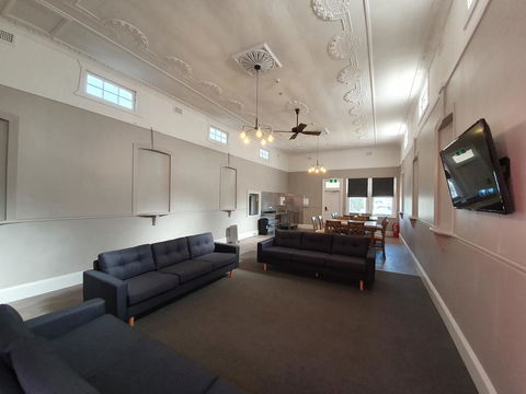 The Royal Hotel - Accommodation Cairns 3