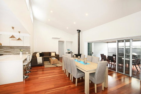 The Sands - Pet Friendly - 3 Min Walk To Beach - Accommodation Cairns 0