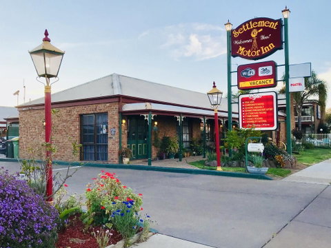 The Settlement Historic Hotel - Accommodation Cairns 0