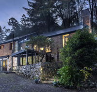 The Stone on the Hill - 3 bedroom house - Accommodation Cairns