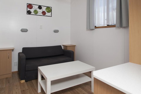 The Sundowner Cabin & Tourist Park - Accommodation Cairns 2