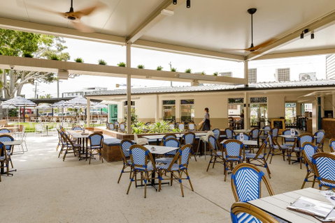 The Waterloo Bay Hotel - Accommodation Cairns 2