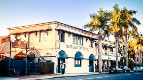 The Waterloo Bay Hotel - Accommodation Cairns 0