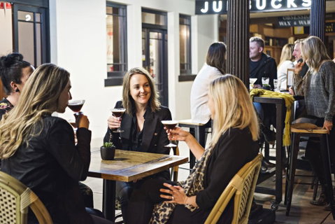 The Woolpack Hotel - Accommodation Cairns 2