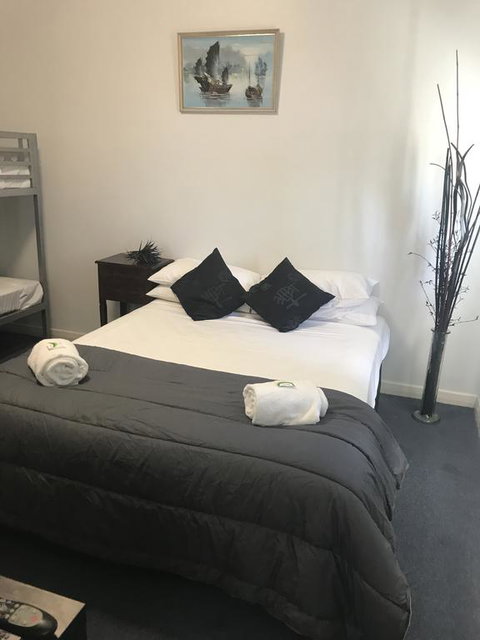 Tin Can Bay Budget Accommodation - Accommodation Cairns 0