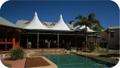 Tinaroo Lake Resort - Accommodation Cairns 1