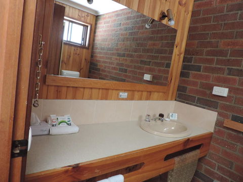 Tooleybuc Country Roads Motor Inn - Accommodation Cairns 1