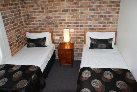 Toowong Villas - Accommodation Cairns 2