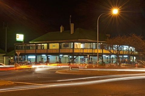 Town Square Motel - Accommodation Cairns 0