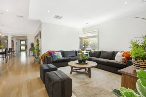 TRANQUIL HAVEN - MOUNT ELIZA - Accommodation Cairns 0