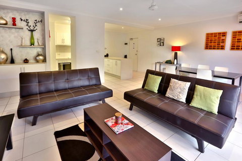 Tranquility - Apartment - Accommodation Cairns 2