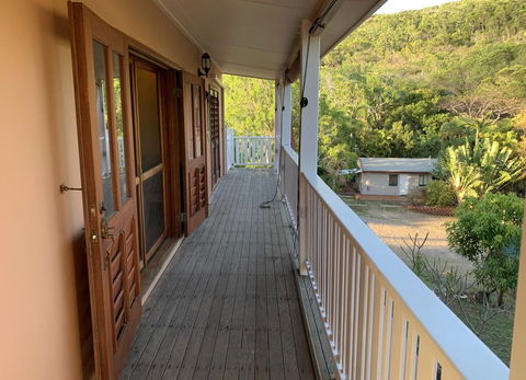 Tropical Styling - Accommodation Cairns 2