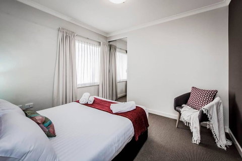 Two Bedder With Parking Close To Perth City Centre - Accommodation Cairns 3