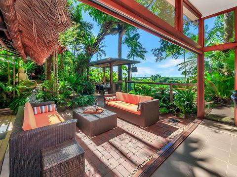 Unique, Tropical Rainforest Getaway - Accommodation Cairns 0