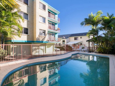 Unit 3 'Kings Cove', Kings Beach - Accommodation Cairns 0