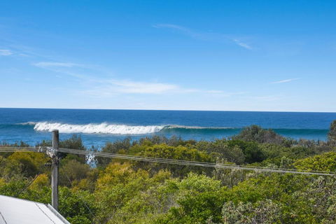 Unit 3 At 4 Pelican Street, Peregian Beach, Noosa Shire - Accommodation Cairns 0