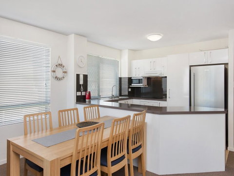 Unit 7 Fair Haven, Kings Beach - Excellent Views! - Accommodation Cairns 3